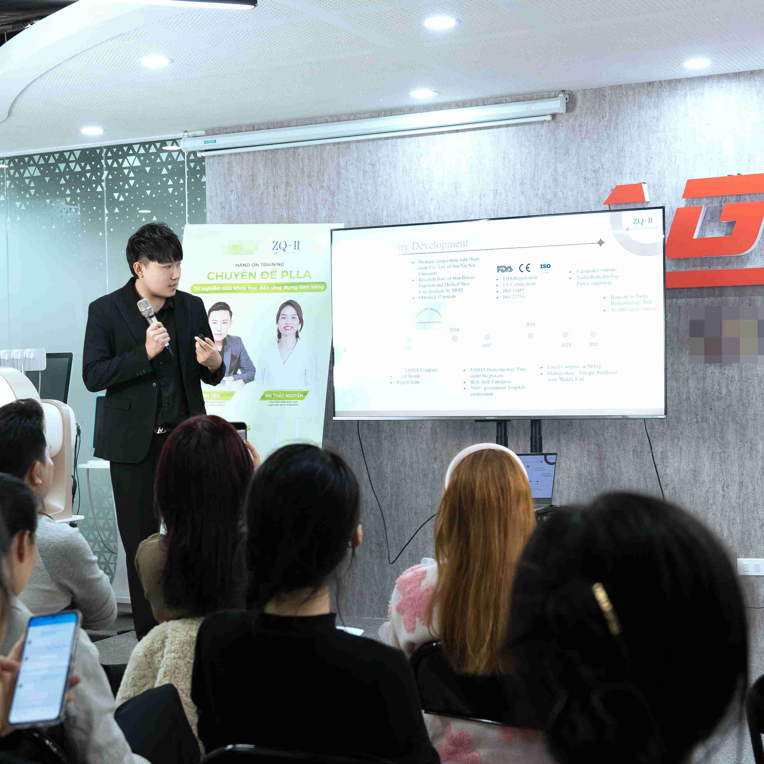 Akademska izmenjava ZQ-II v Vietnamu