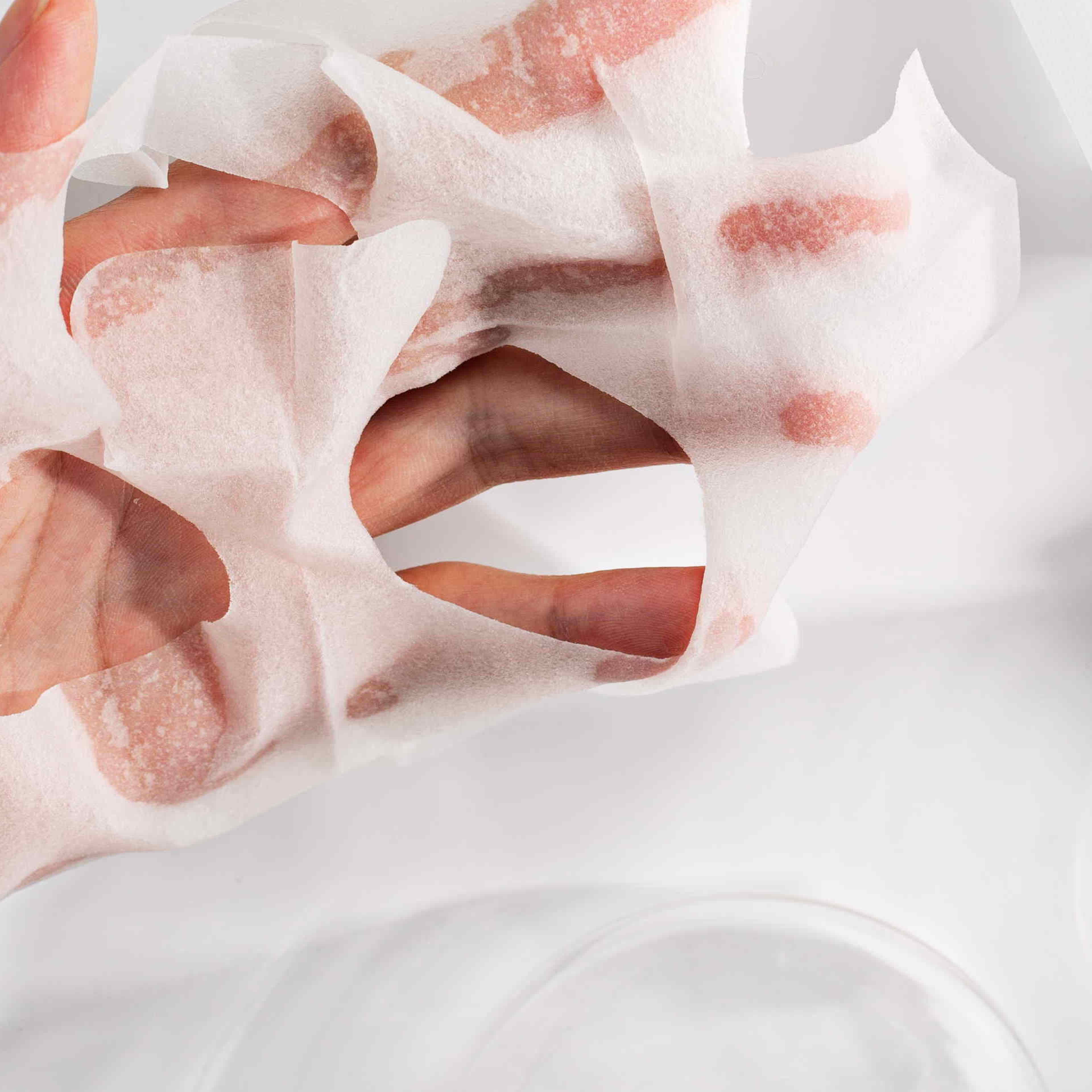 Pogoste napačne predstave o maskah za obraz: Ali jih poznate?